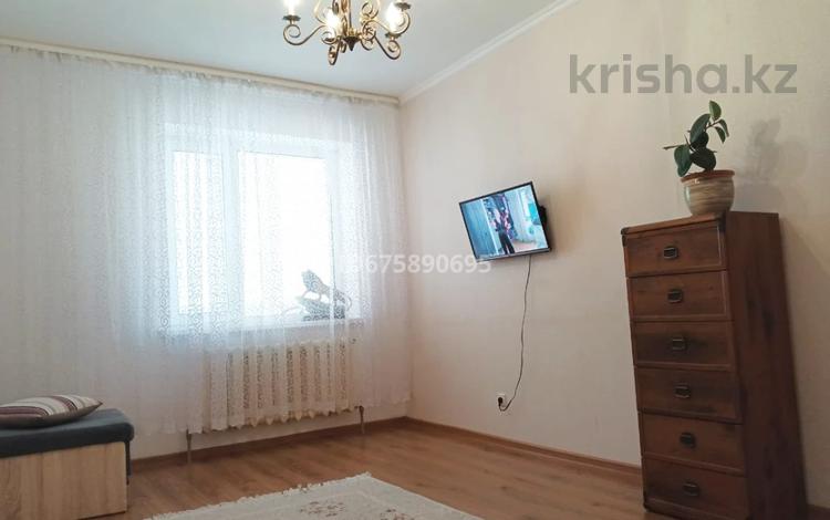 1-комнатная квартира, 43 м², 9/12 этаж, Чингиза Айтматова 29 — Сыганак