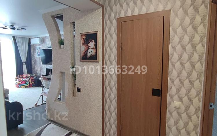 2-бөлмелі пәтер · 55 м² · 3/5 қабат, Мкрн 1 11, бағасы: 14 млн ₸ в  — фото 2