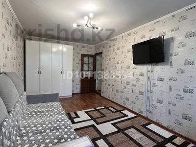 1-комнатная квартира · 32 м² · 5/5 этаж, мкр Юго-Восток, 28й микрорайон 15 за 12.5 млн ₸ в Караганде, Казыбек би р-н