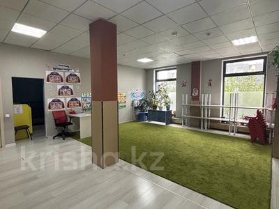 Еркін, кеңселер, медорталықтар мен дәріханалар, білім орталықтары, ойын-сауық · 560 м², бағасы: 480 млн 〒 в Астане, Есильский р-н