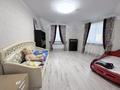 4-комнатная квартира · 355.1 м², мкр Ак Шагала, жален тулепова 1а за 128 млн ₸ в Атырау — фото 23