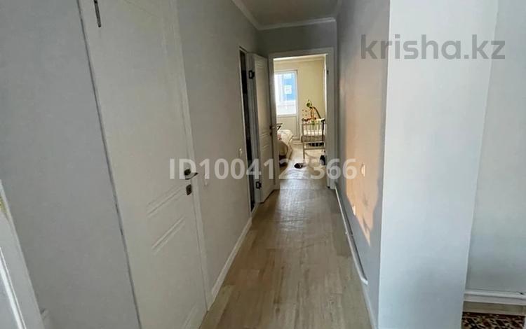 3-комнатная квартира · 66.7 м² · 3/5 этаж, Есенберлина 8/2 за 230 000 ₸ в Усть-Каменогорске, Ульбинский — фото 2