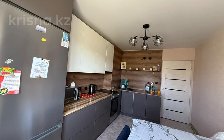 2-бөлмелі пәтер · 59 м² · 1/9 қабат, Әл-Фараби 18, бағасы: 27.5 млн ₸ в Усть-Каменогорске, Ульбинский — фото 2