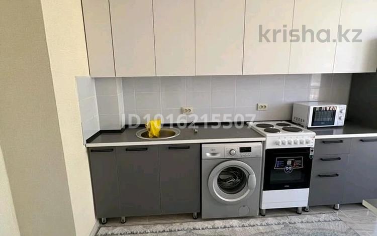 1-бөлмелі пәтер · 33 м² · 3/12 қабат, Жаңа қала 11 — Обл.акимат, бағасы: 110 000 ₸ в Туркестане — фото 2