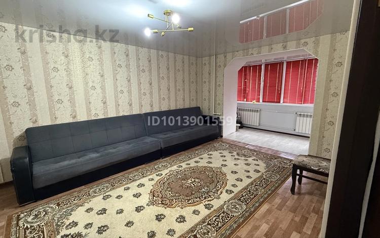 2-комнатная квартира · 55 м² · 3/9 этаж, 4 мкр за 7 млн ₸ в Алге — фото 2
