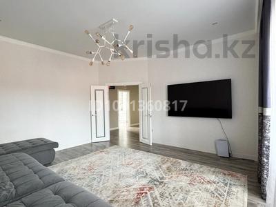 4-комнатная квартира · 114.3 м² · 3/4 этаж, Жилой район 1 9 — КарГУ за 60 млн 〒 в Караганде, Казыбек би р-н