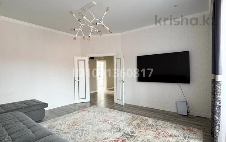 4-бөлмелі пәтер · 114.3 м² · 3/4 қабат, Жилой район 1 9 — КарГУ, бағасы: 60 млн ₸ в Караганде, Казыбек би р-н — фото 2