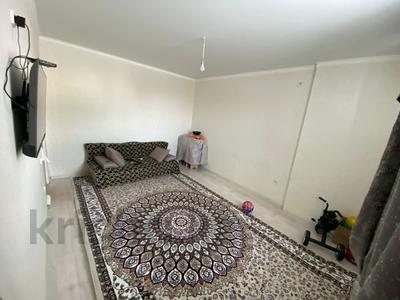 1-бөлмелі пәтер · 40 м² · 1/5 қабат, мкр. Алтын орда 17а, бағасы: 15.5 млн ₸ в Актобе