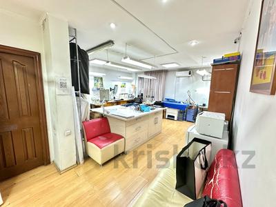1-бөлмелі пәтер · 93.1 м² · 1/4 қабат, Кабанбай батыра — Между Абылай хана и Чайковского, бағасы: 67 млн ₸ в Алматы, Алмалинский р-н