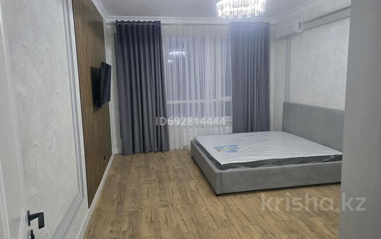 1-комнатная квартира · 46.5 м² · 13/16 этаж, мкр Нурсат, Аргынбекова — Шаяхметова за 300 000 ₸ в Шымкенте, Каратауский р-н — фото 5