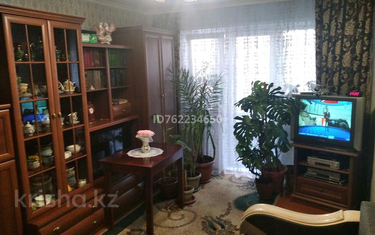 3-бөлмелі пәтер · 57 м² · 2/5 қабат, Майкудук, Майкудук, 12й микрорайон 24, бағасы: ~ 13 млн ₸ в Караганде, Алихана Бокейханова р-н — фото 2