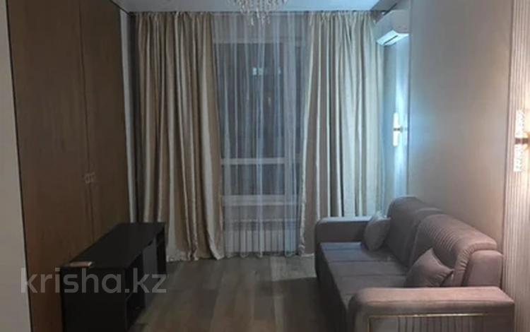 1-бөлмелі пәтер · 40 м² · 6/9 қабат, Толе Би 290/1, бағасы: 300 000 ₸ в Алматы, Алмалинский р-н — фото 2