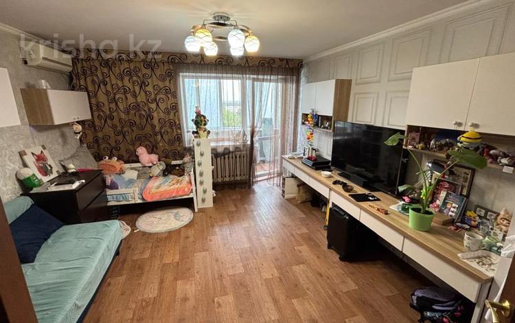 2-комнатная квартира · 53.6 м² · 9/9 этаж, бориса александрова 11 за 25.5 млн ₸ в Усть-Каменогорске — фото 9