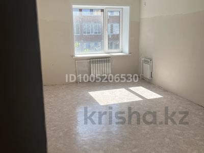 3-бөлмелі пәтер · 87 м² · 2/5 қабат, мкр Северо-Восток, Циолковский 1 — Остановка Циолковский, бағасы: 150 000 ₸ в Уральске