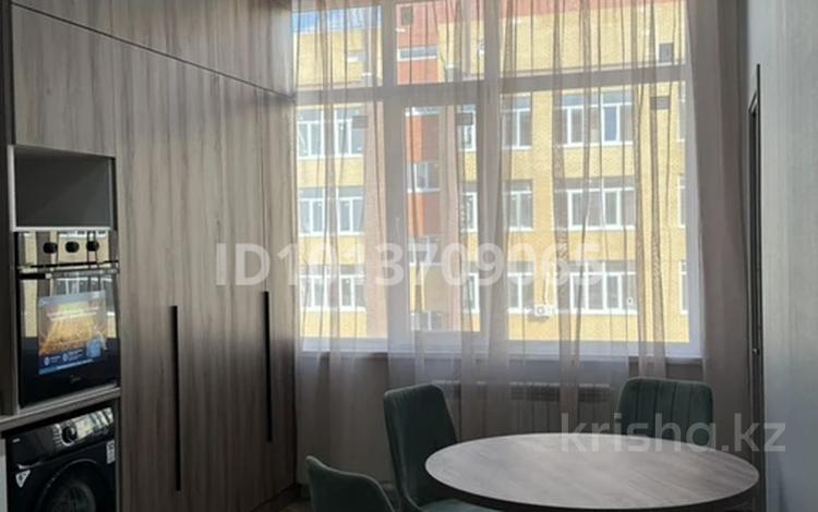 3-бөлмелі пәтер · 96 м² · 3/4 қабат, 7 микрорайон, бағасы: 550 000 ₸ в Аксае — фото 2