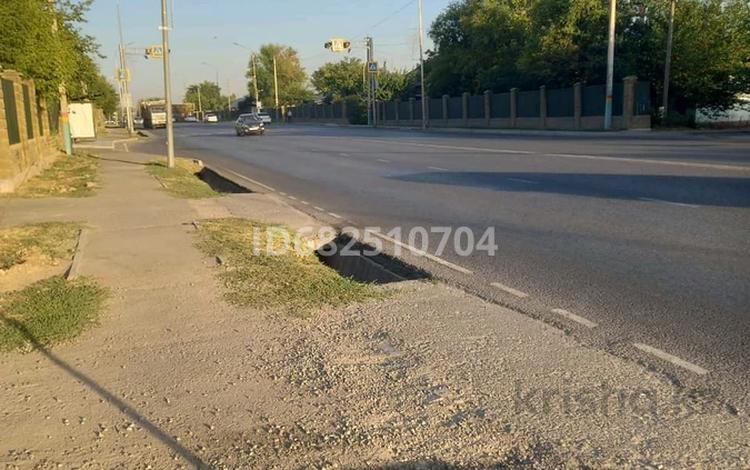 Отдельный дом · 8 комнат · 100 м² · 8.4 сот., мкр Ынтымак , Туркестанская 13 а за 50 млн ₸ в Шымкенте, Абайский р-н — фото 2