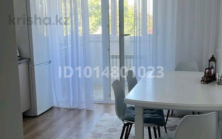 1-комнатная квартира · 57 м² · 4/4 этаж, Район Кирова, Филармони, Ескалиева 149 блок Б. Ескалиева 149 блок Б. 3 подъезд — Район Кирова, Филармония. Дом возле ресторана Алматы. за 250 000 ₸ в Уральске — фото 2