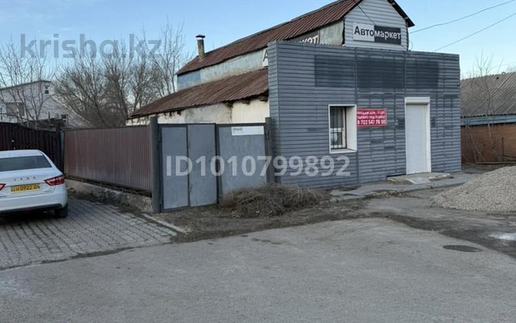 Отдельный дом · 4 комнаты · 100 м² · 3 сот., Ломоносова 70 — Угол карасай батыра за 17 млн ₸ в Актобе, мкр. Курмыш — фото 2