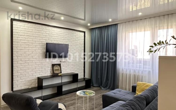 2-комнатная квартира · 74.4 м² · 5/5 этаж, мкр Думан-2 15 за 300 000 ₸ в Алматы, Медеуский р-н — фото 2