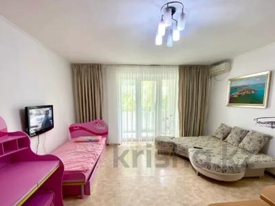 2-комнатная квартира · 45 м² · 2/9 этаж, мкр Самал-2 90 за 49 млн ₸ в Алматы, Медеуский р-н