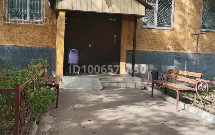 3-бөлмелі пәтер · 63 м² · 5/5 қабат, мкр Самал, бағасы: 14 млн ₸ в Таразе — фото 2