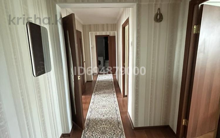 4-комнатная квартира · 110 м² · 5/5 этаж, Ж.Молдагалиева 32 за 200 000 ₸ в Атырау — фото 27