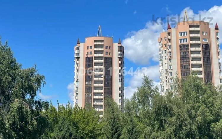 3-комнатная квартира, 149.7 м², 15/17 этаж, Торайгырова 1/2 за 53 млн 〒 в Павлодаре — фото 31