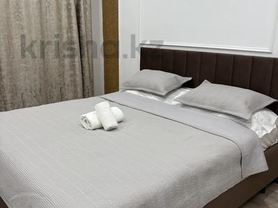 1-бөлмелі пәтер · 60 м², 11 ш/а., Абулхайыр Хана 144 Б К-3 — Шопинг центр, бағасы: 16 000 ₸ в Актобе, мкр 11