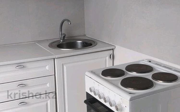 1-комнатная квартира · 38 м² · 4/9 этаж, Е 430 улица 2/4 — Университет КазГЮУ за 250 000 ₸ в Астане, Нура р-н — фото 2