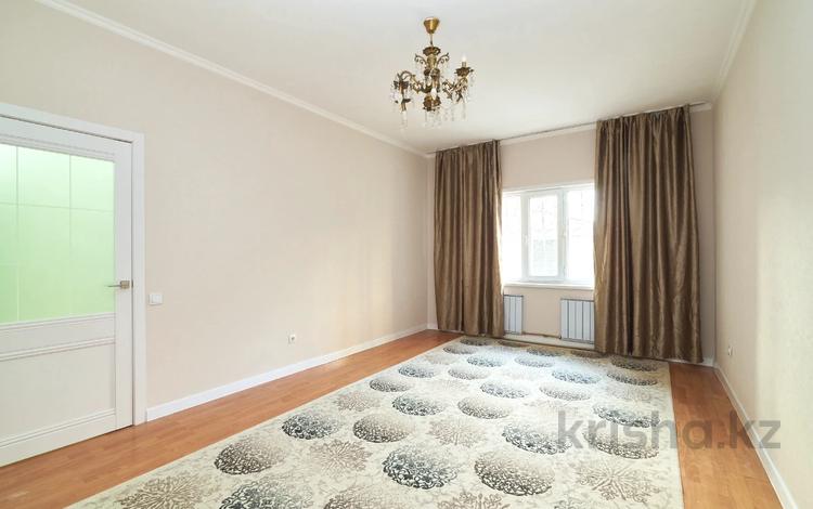 2-бөлмелі пәтер · 70 м² · 1/10 қабат, Бауыржана Момышулы 17, бағасы: 32 млн ₸ в Астане, Алматы р-н — фото 2