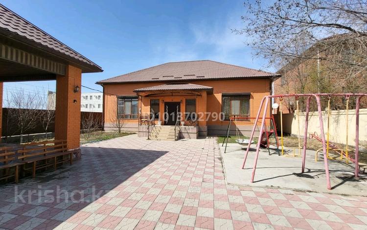 Жеке үй · 6 бөлме · 295 м² · 10 жүзд., Курмангазы 3Б — Рынка Мерей, около Автопарка, бағасы: 55 млн ₸ в Атырау, мкр Авангард-3 — фото 2