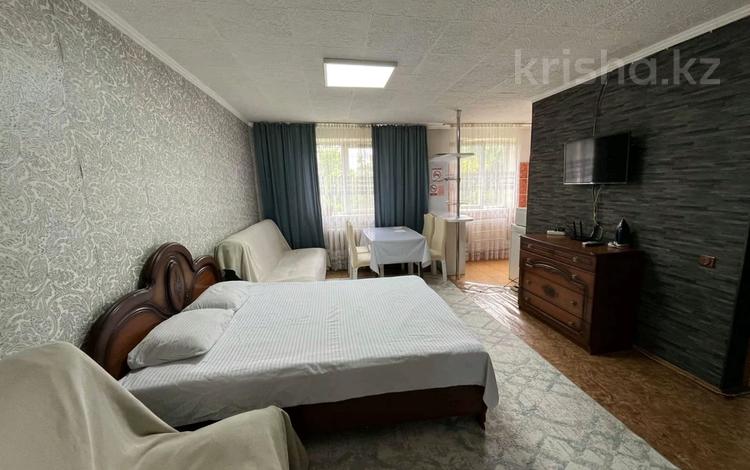 2-бөлмелі пәтер · 52 м² · 4/4 қабат, Аскарова 5 — Шымкент Плаза, бағасы: 12 000 ₸ в Аль-Фарабийский р-н — фото 2