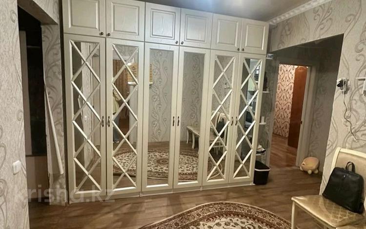 3-комнатная квартира · 63 м² · 10/10 этаж, мкр Юго-Восток, Мкр Юго-Восток, мкр Степной 3 — Рядом остановка Турист, Норма, школа 101, Играйка за 23 млн ₸ в Караганде, Казыбек би р-н — фото 2