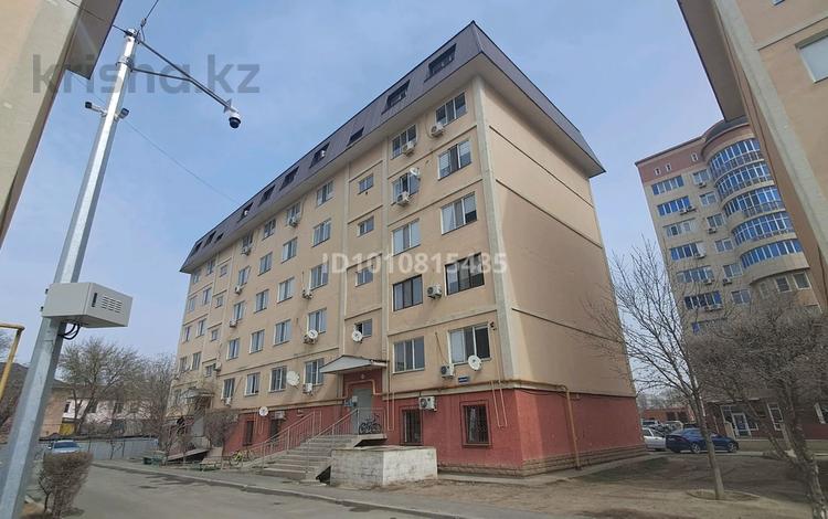 1-бөлмелі пәтер · 48.7 м² · 6/6 қабат, Исенова 83, бағасы: 18 млн ₸ в Атырау — фото 2