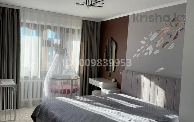 3-комнатная квартира · 61.7 м² · 5/5 этаж, мкр Строитель, Абулхаирхана 157 за 18 млн ₸ в Уральске — фото 5