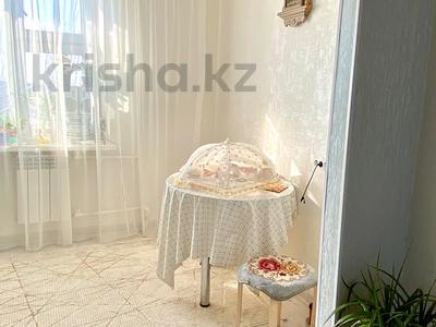2-бөлмелі пәтер · 57 м² · 4/5 қабат, Алматинская 5а, бағасы: 14 млн ₸ в Актобе, жилой массив Жанаконыс