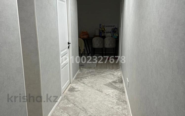 3-комнатная квартира · 59 м² · 3/4 этаж, Валиханова 22 — Маметова за 50 млн ₸ в Алматы, Медеуский р-н — фото 2