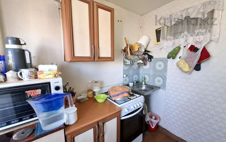 1-комнатная квартира · 30.2 м² · 3/5 этаж, Пришахтинск Зелинского 28/2 за 7.8 млн ₸ в Караганде, Алихана Бокейханова р-н — фото 2