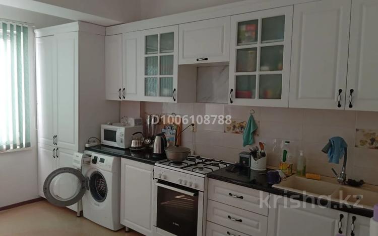 2-комнатная квартира · 64.8 м² · 2/5 этаж, мкр Нурсая, Рысбай Габдиева 40 — АПЕК колледж , Технодом , школа , полиция за 19 млн ₸ в Атырау — фото 24