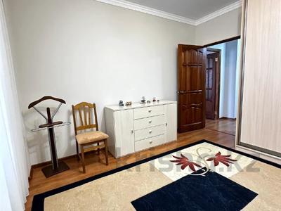 Продажа квартир в Атырауской обл.: 4-комнатная квартира · 106.4 м² · 7/9 этаж, ул. Момышулы 23 за 43 млн 〒 4-комнатная квартира · 106.4 м² · 7/9 этаж, ул. Момышулы 23 за 43 млн 〒 в Атырау