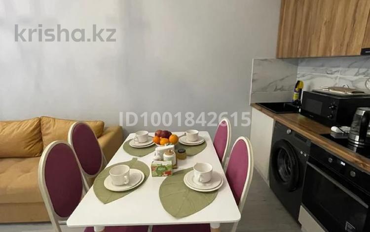 2-комнатная квартира · 46 м² · 12/15 этаж, Турара Рыскулова 5 за 350 000 ₸ в Астане, Есильский р-н — фото 2