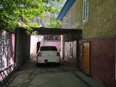 Отдельный дом · 3 комнаты · 127.4 м² · 2.16 сот., Есенова 55 — Райымбека за 72.5 млн ₸ в Алматы, Жетысуский р-н