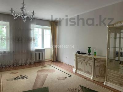 2-комнатная квартира · 96 м², Народная 58 за 160 000 ₸ в Семее
