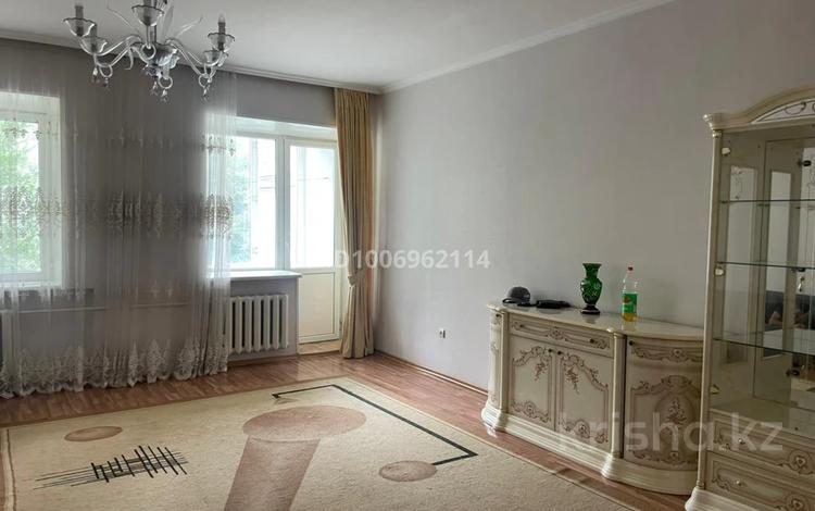 2-комнатная квартира · 96 м², Народная 58 за 160 000 ₸ в Семее — фото 2