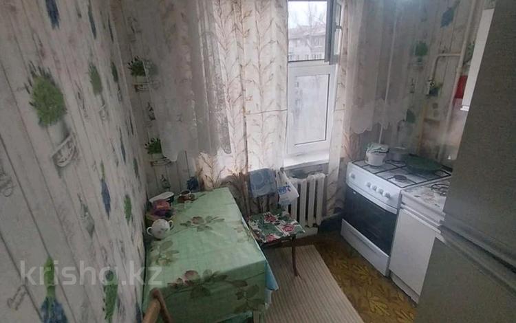 2-бөлмелі пәтер · 46 м² · 4/5 қабат, Чингирлауская 2, бағасы: 90 000 ₸ в Уральске — фото 2
