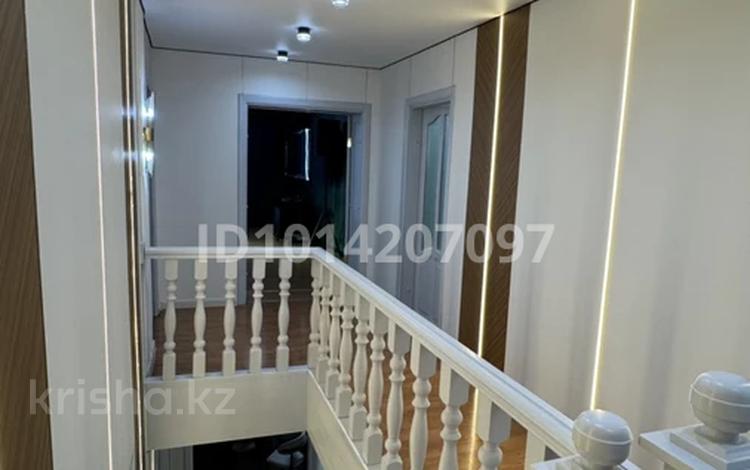 Дом · 7 комнат · 260 м², Коконская 33А за 150 000 ₸ в Семее — фото 2