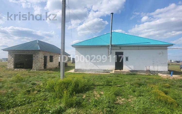 Отдельный дом · 3 комнаты · 100 м² · 10 сот., мкр 41-й разъезд, Мкр 41-й разъезд 547 за 18 млн 〒 в Актобе — фото 2