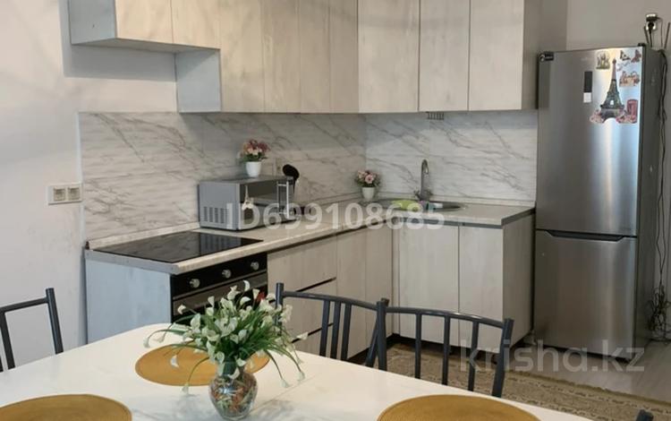 1-бөлмелі пәтер · 52 м² · 10/12 қабат, мкр Акбулак, 1-я улица 43/1, бағасы: 2 000 ₸ в Алматы, Алатауский р-н — фото 33