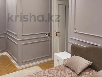 5-комнатная квартира · 230 м², 16-й мкр 36 за 1 млн ₸ в Актау