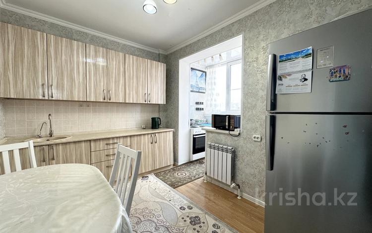 2-комнатная квартира · 60.1 м² · 12/15 этаж, Айнаколь 56 за 28 млн ₸ в Астане, Сарайшык р-н — фото 15